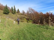 53 Ed eccoci sulla stradetta agrosilvopastorale  delle Casere